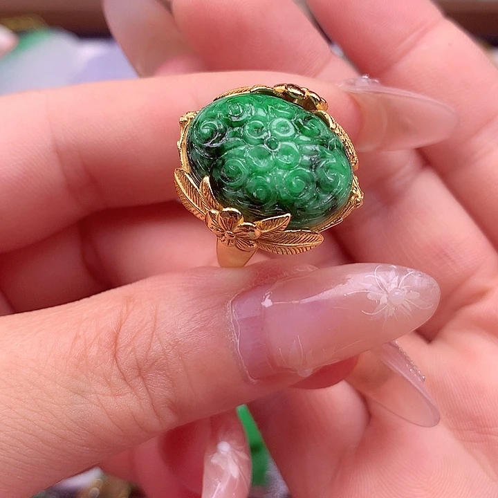 翡翠银S925镶嵌颈饰翡翠