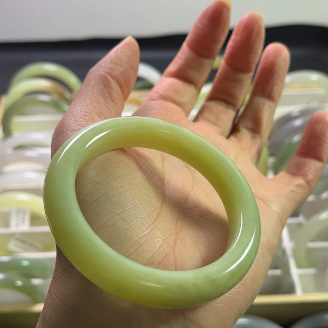 和田玉手镯55圈口未镶嵌幻*