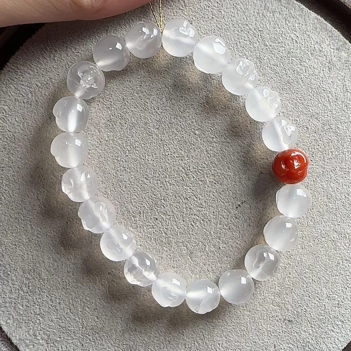 南红玛瑙手串未镶嵌