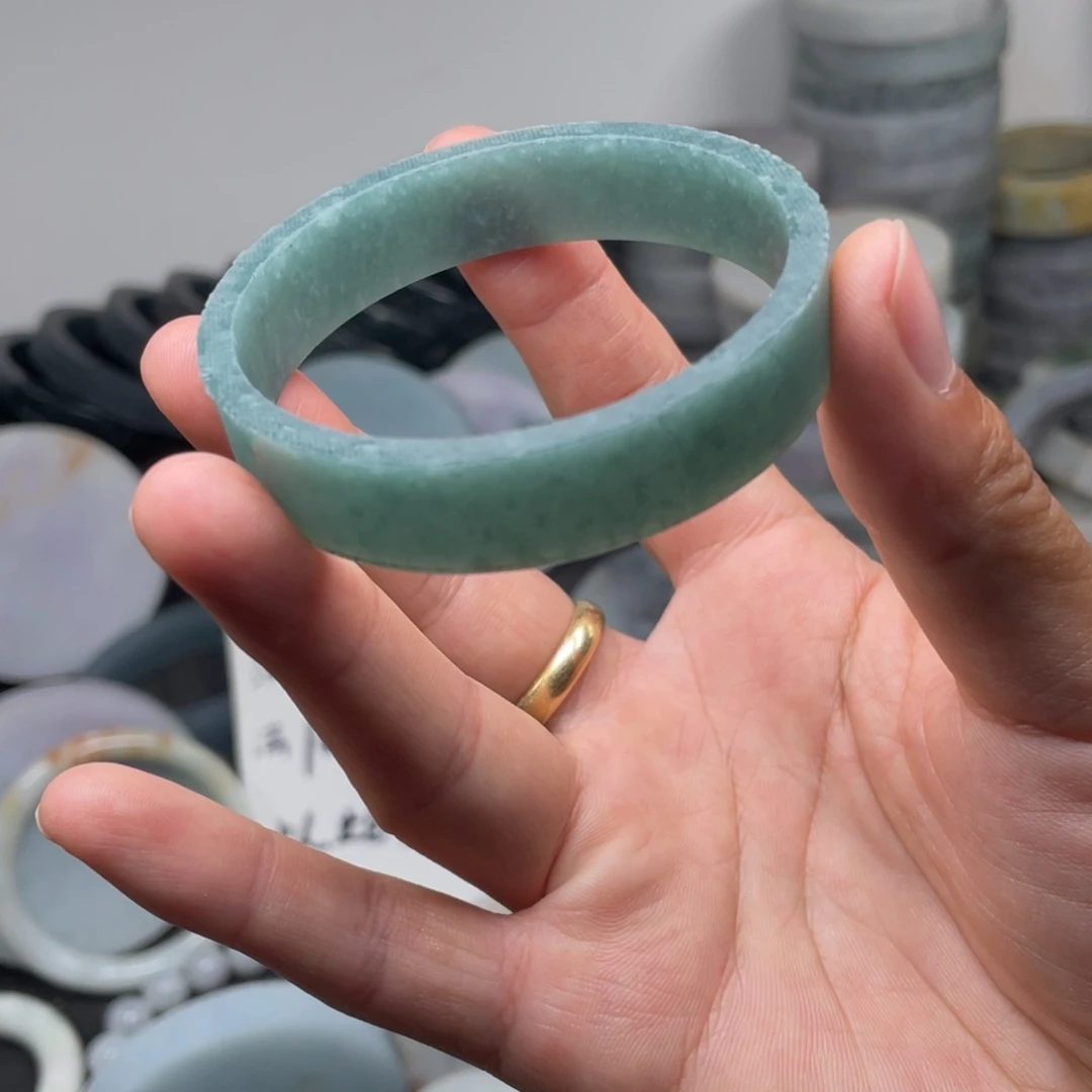 定制翡翠未镶嵌冰蓝绿翡翠55以内