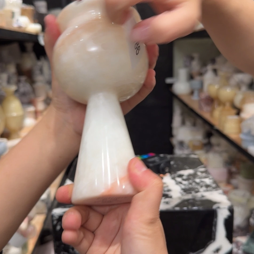 大理石R186。 崩边。 爱。