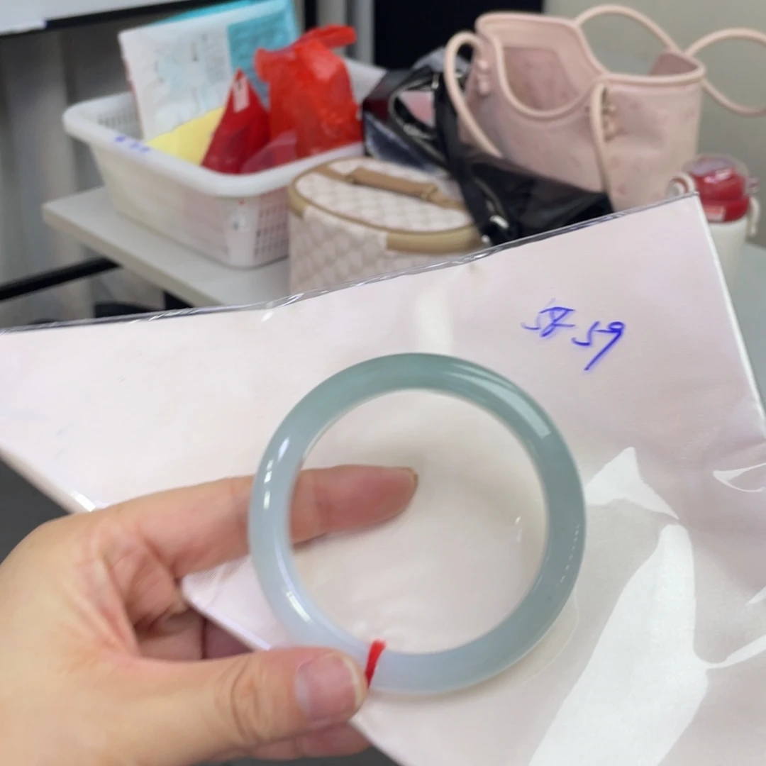 翡翠未镶嵌手镯翡翠