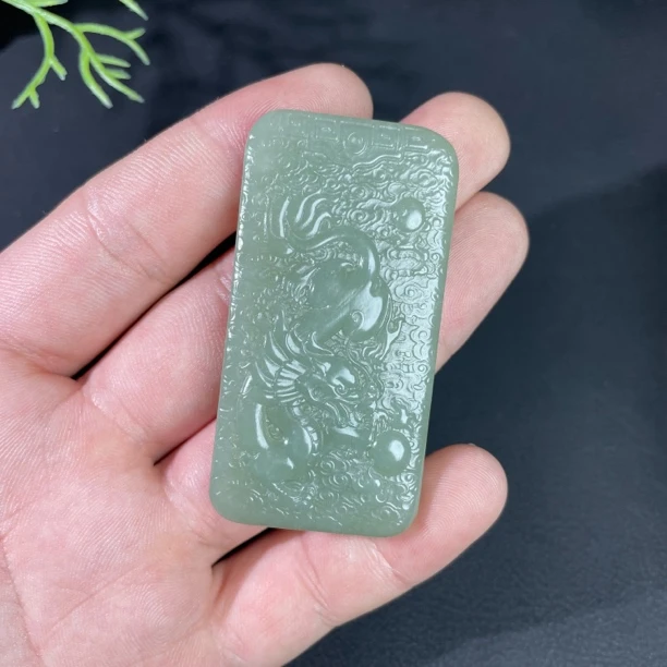 天然和田玉且末蓝神龙守护吊坠男女款玉石中国风