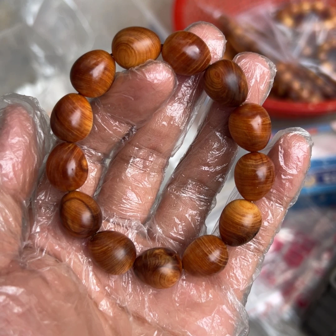 地***哥柏木太行瑕疵黑油鸽子蛋