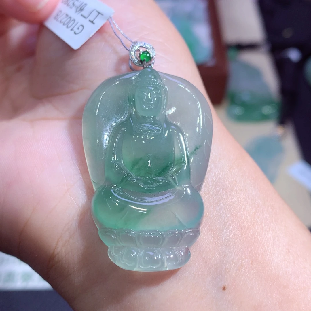 颈饰18K金镶嵌翡翠翡翠