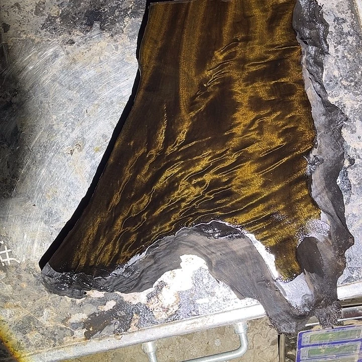 艾***韩金丝楠木原料摆件