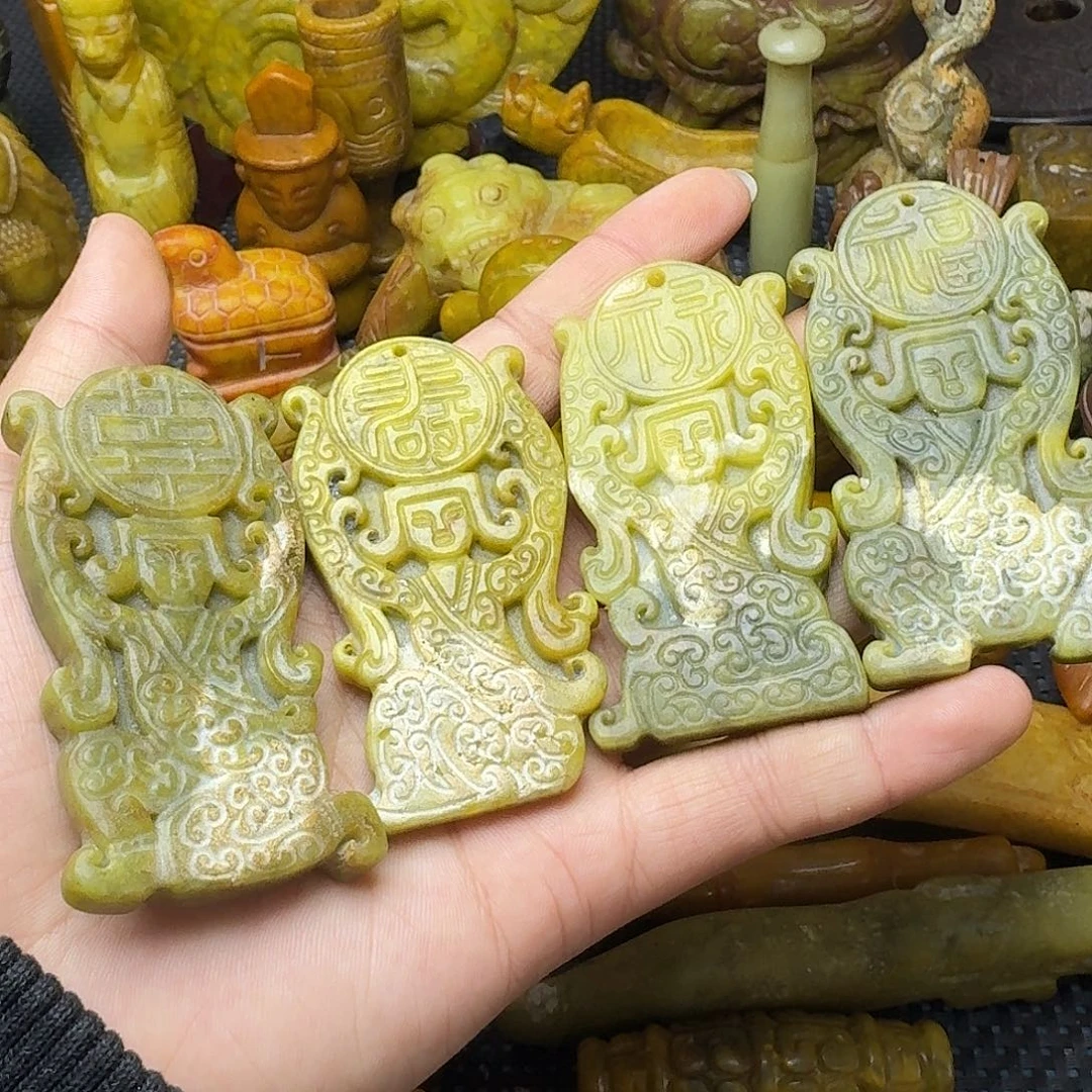 白玉菩提吊坠。。。