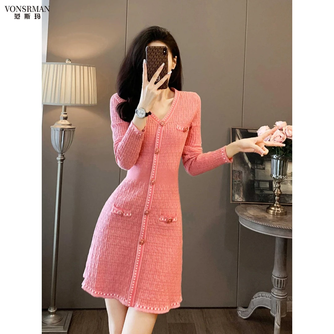 2025初秋新款小香V领针织连衣裙可及奢华女神优雅粉色修身臀裙女a
