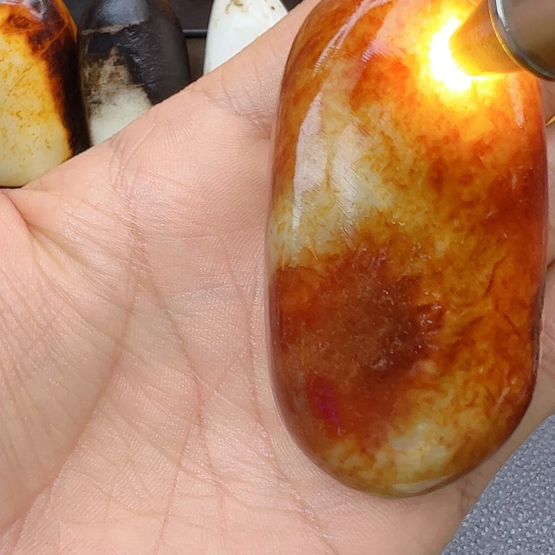 和田玉未镶嵌珠宝奇石