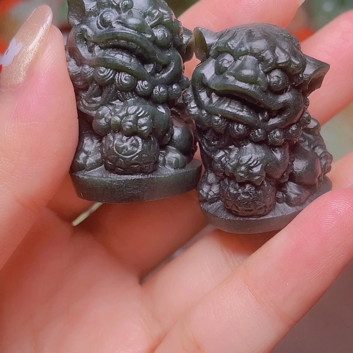 晚***铃和田玉未镶嵌车挂