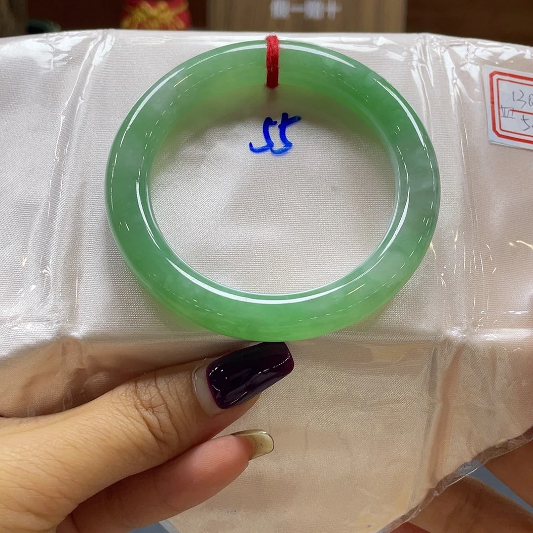 翡翠未镶嵌手镯67 号链接