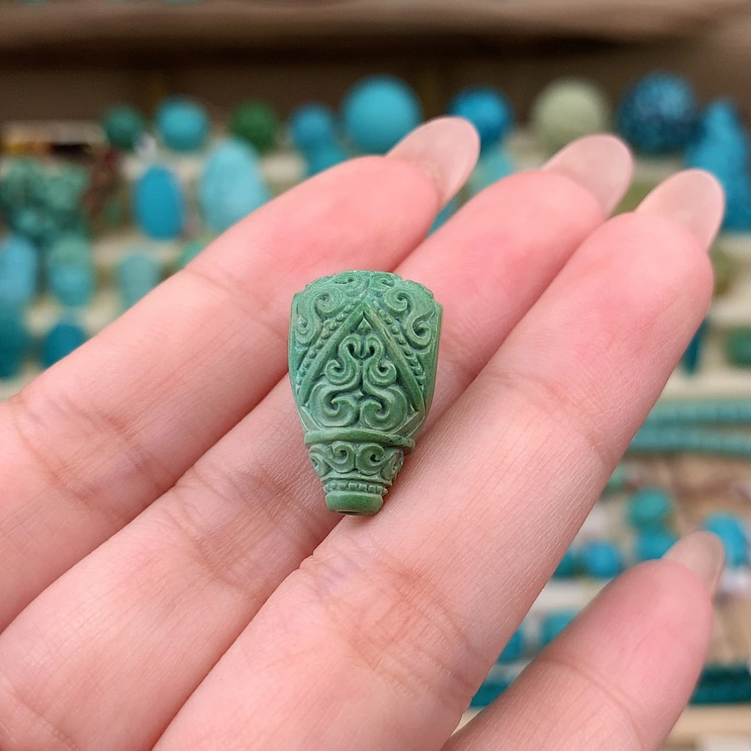 未镶嵌绿松石珠宝奇石