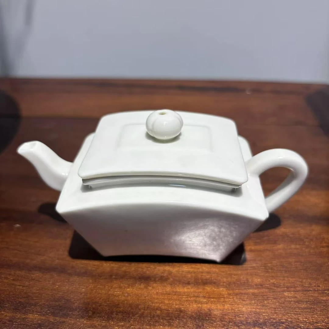 【玉质白色小方壶】100ml