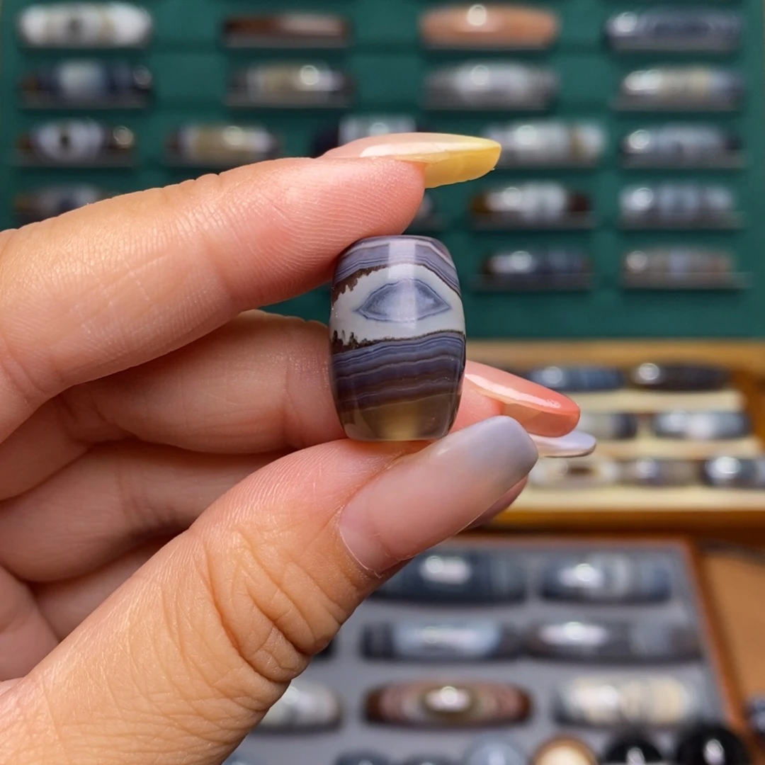 玛瑙/玉髓未镶嵌珠宝半成品