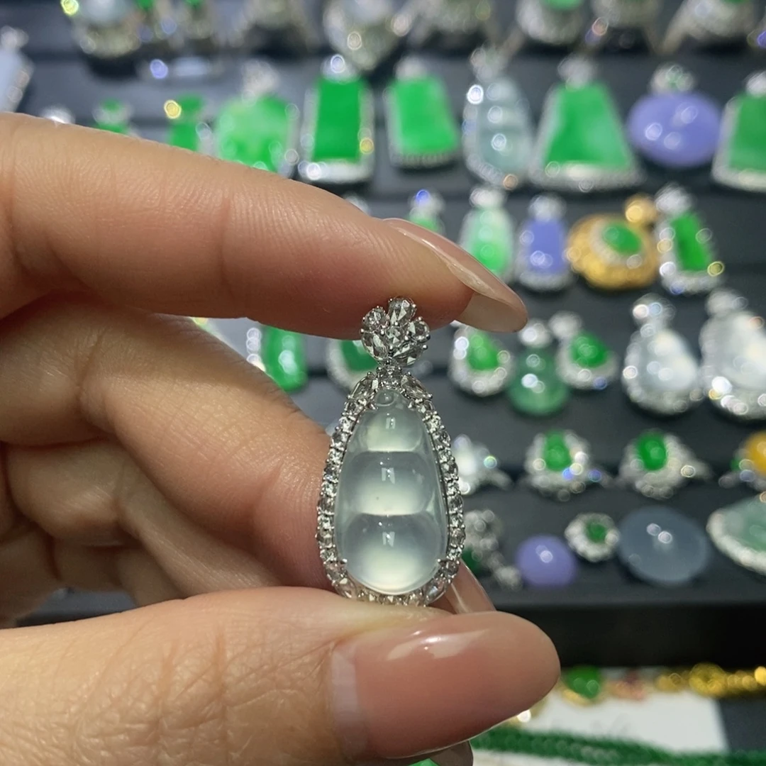 翡翠18K金镶嵌吊坠(不含链)