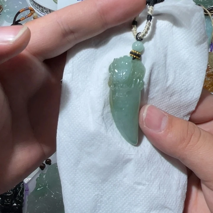 翡翠项链未镶嵌天然