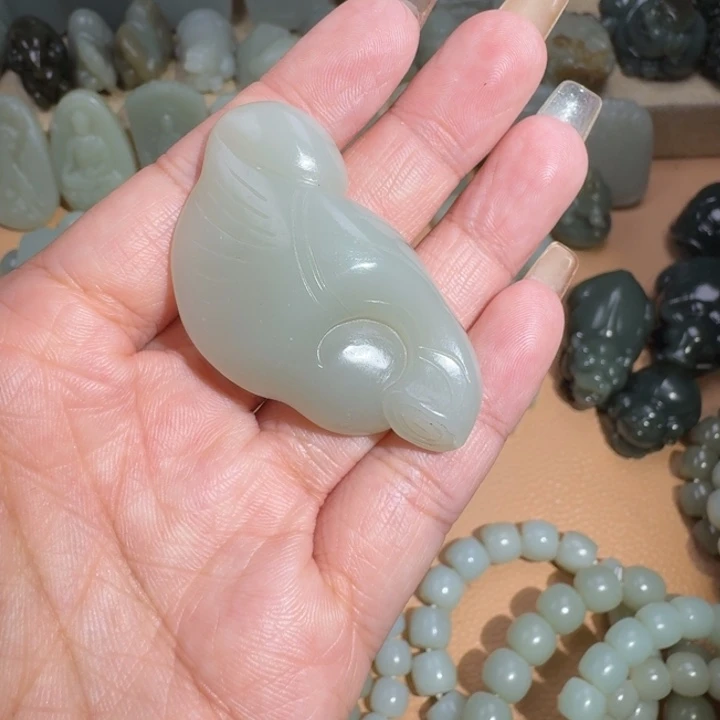 和田玉未镶嵌挂件