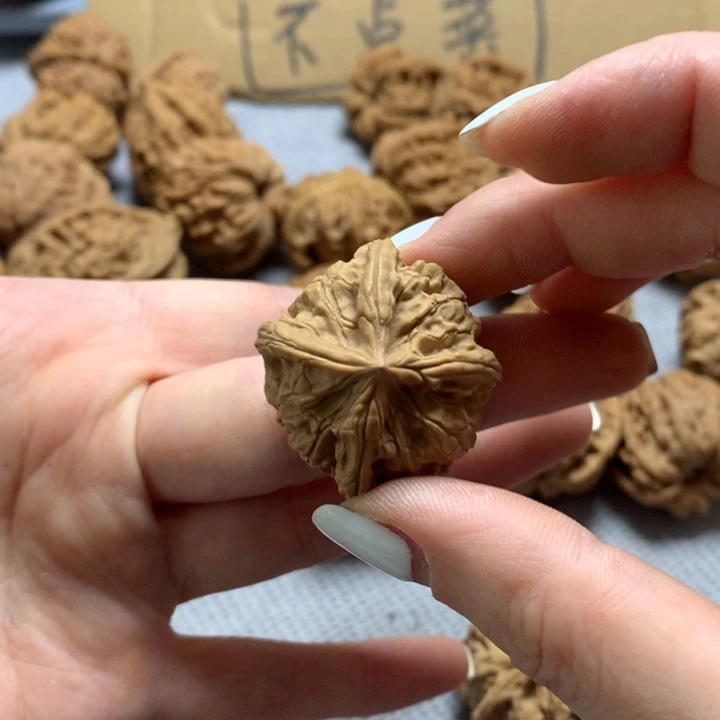 添***饭文玩核桃吊坠异形单只