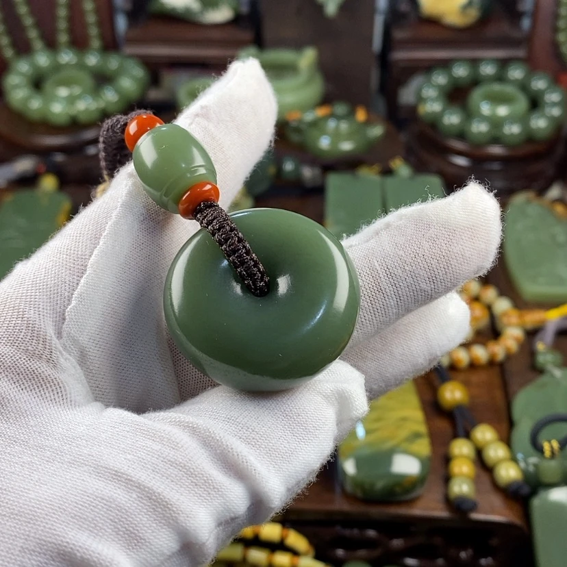 【闪购商品】岫岩老玉（透闪石质玉）颈饰未镶嵌