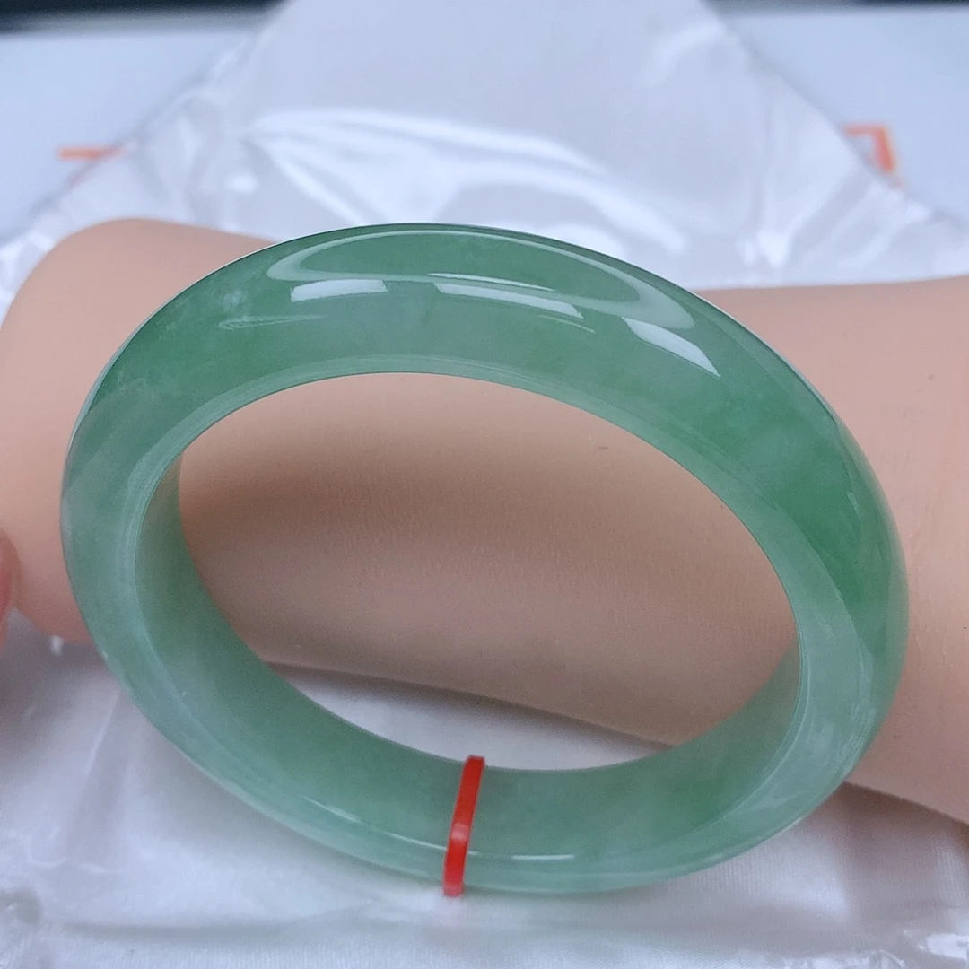 【闪购商品】未镶嵌手镯翡翠，55