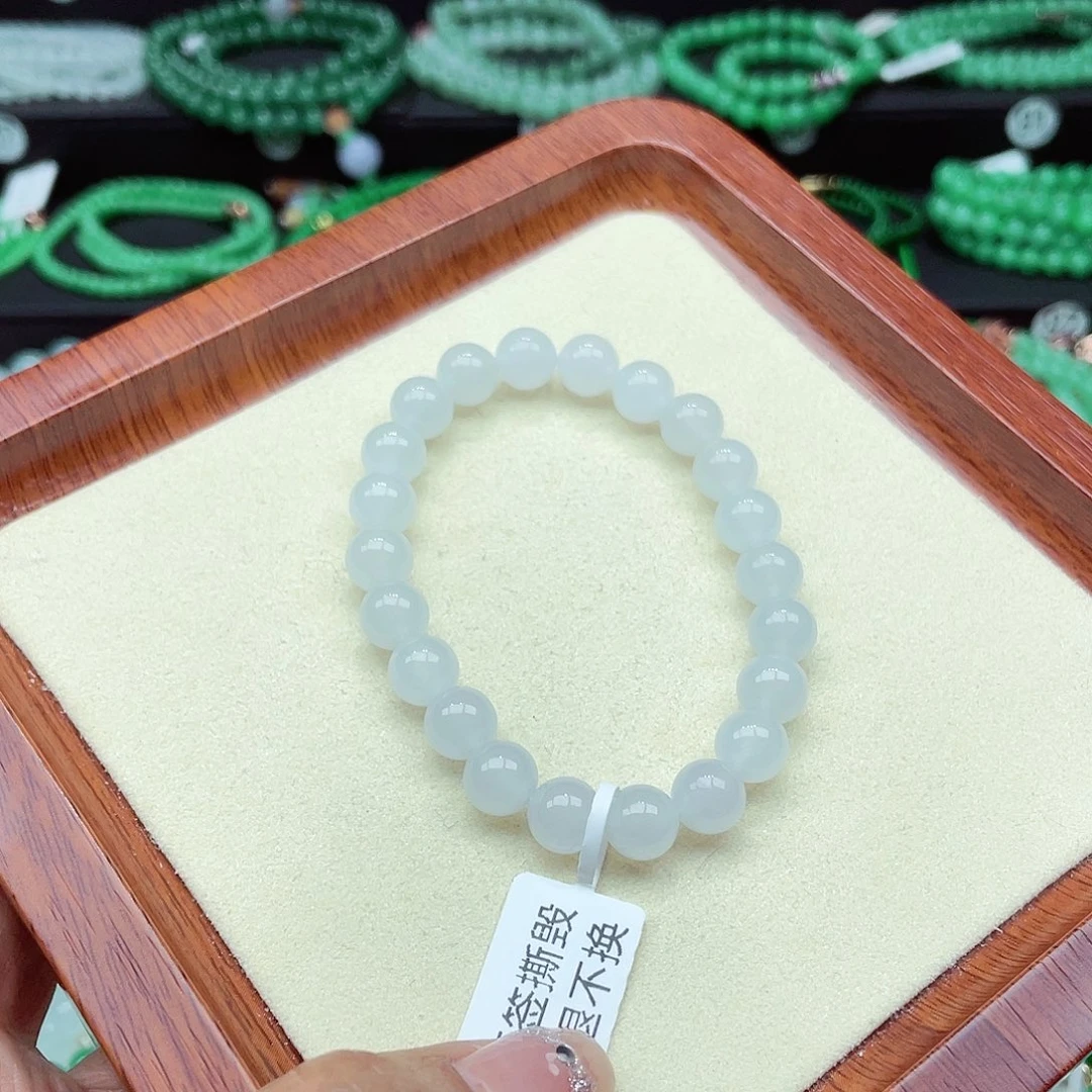 翡翠手链未镶嵌翡翠