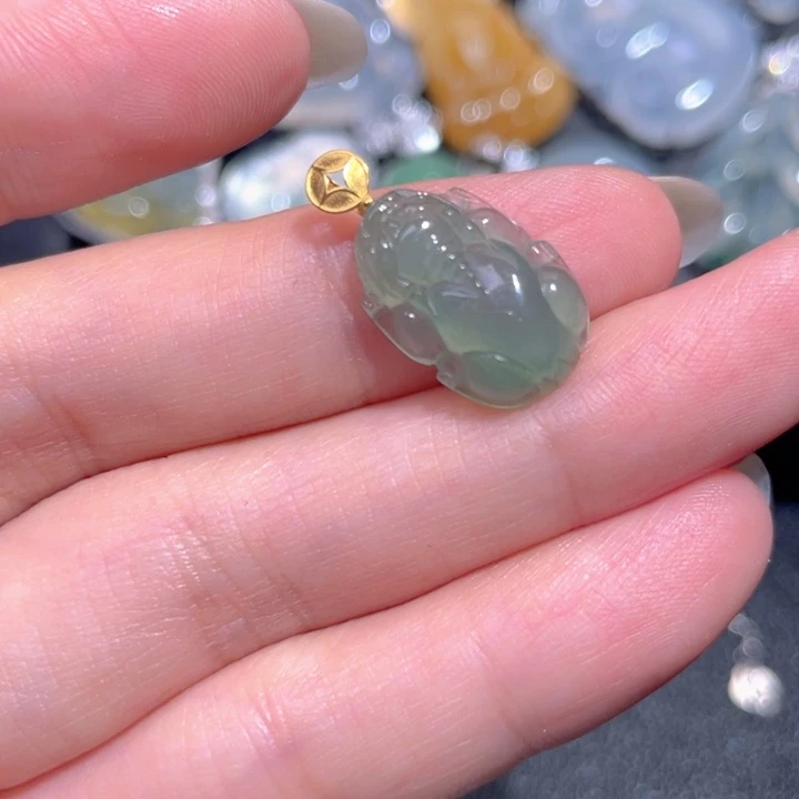 颈饰18K金镶嵌翡翠翡翠