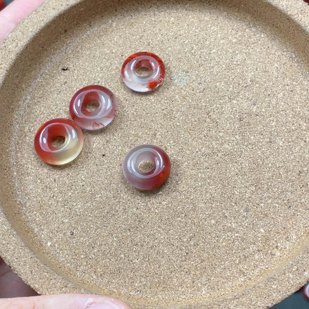 南红玛瑙未镶嵌颈饰