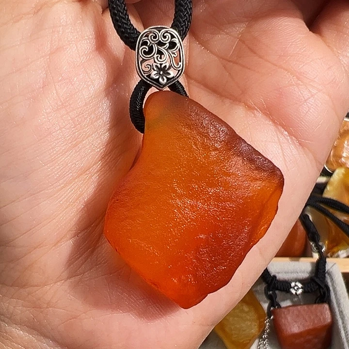 蜜蜡裸石未镶嵌你