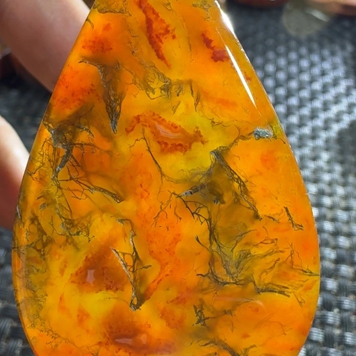 山***烽玛瑙/玉髓未镶嵌颈饰