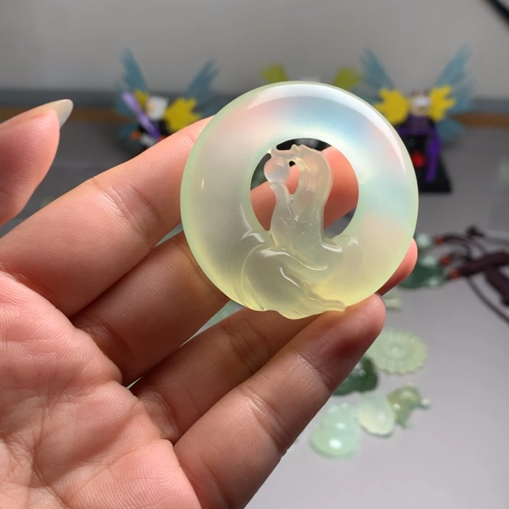 岫玉未镶嵌吊坠(不含链)