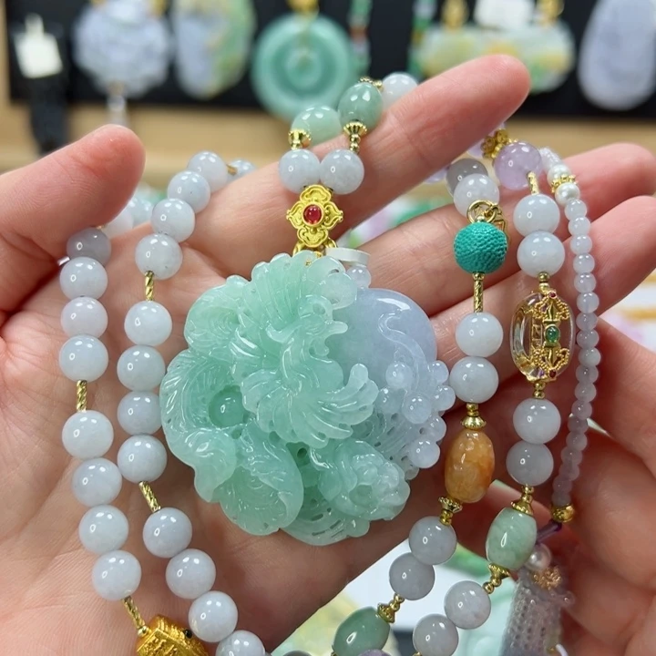 颈饰未镶嵌翡翠吊坠