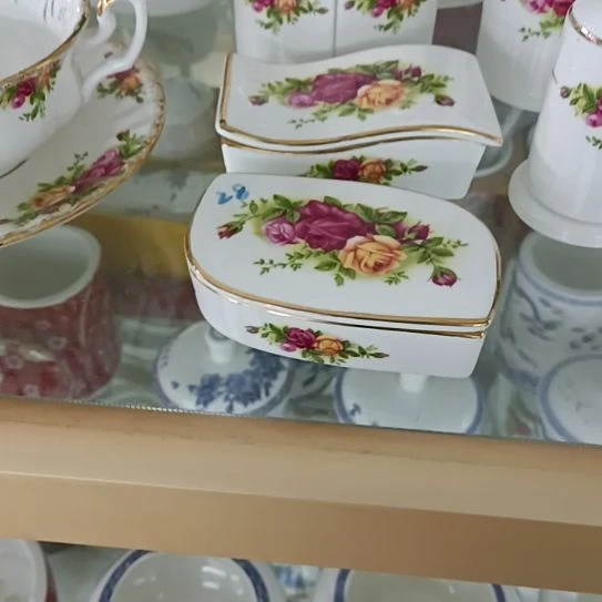 @****红拍金骨质瓷5南瓜碗一个处理6.5厘米南瓜碗一个