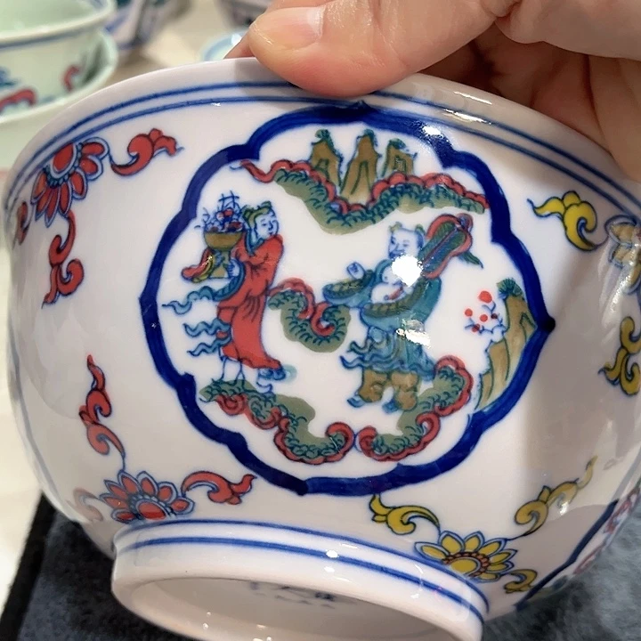 瓷片直径20厘米，红