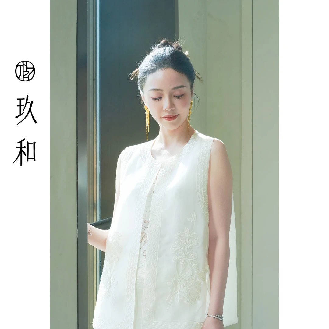 【玖和】气质时尚显瘦百搭复古文艺中式圆领对襟开衫马甲 JHA2MJ361