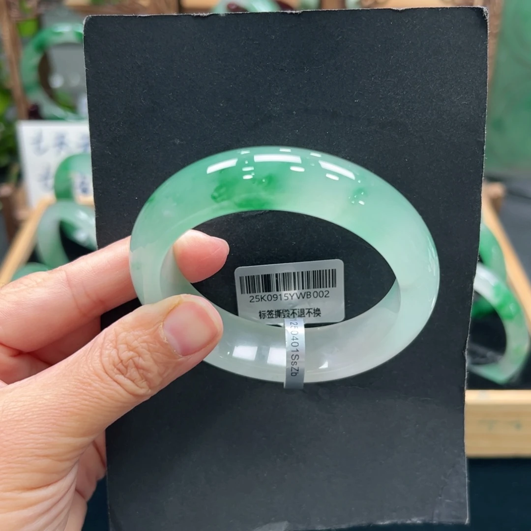 石英质玉未镶嵌手镯➕佳佳5758