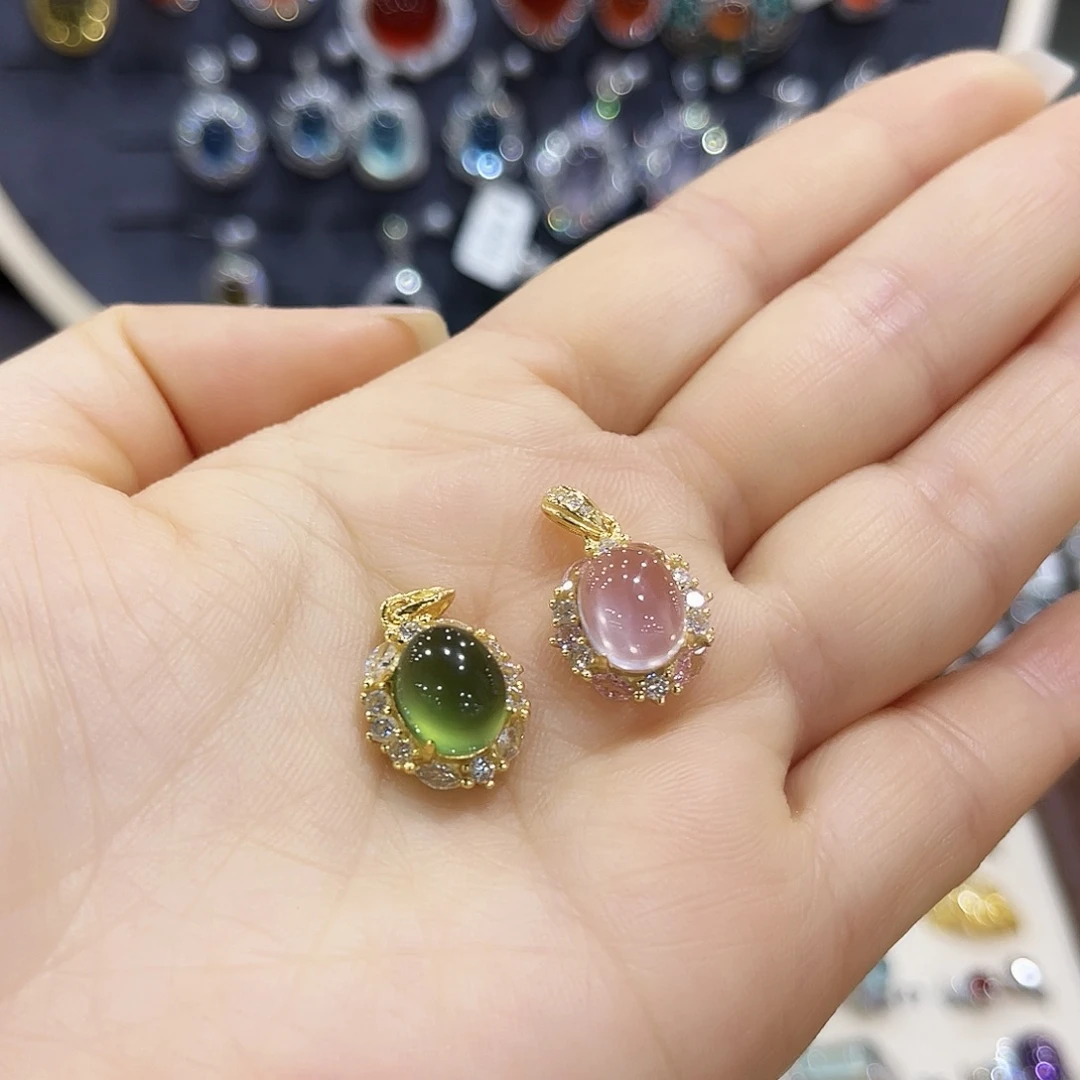 脚***瓜蛇纹石玉银S925镶嵌颈饰