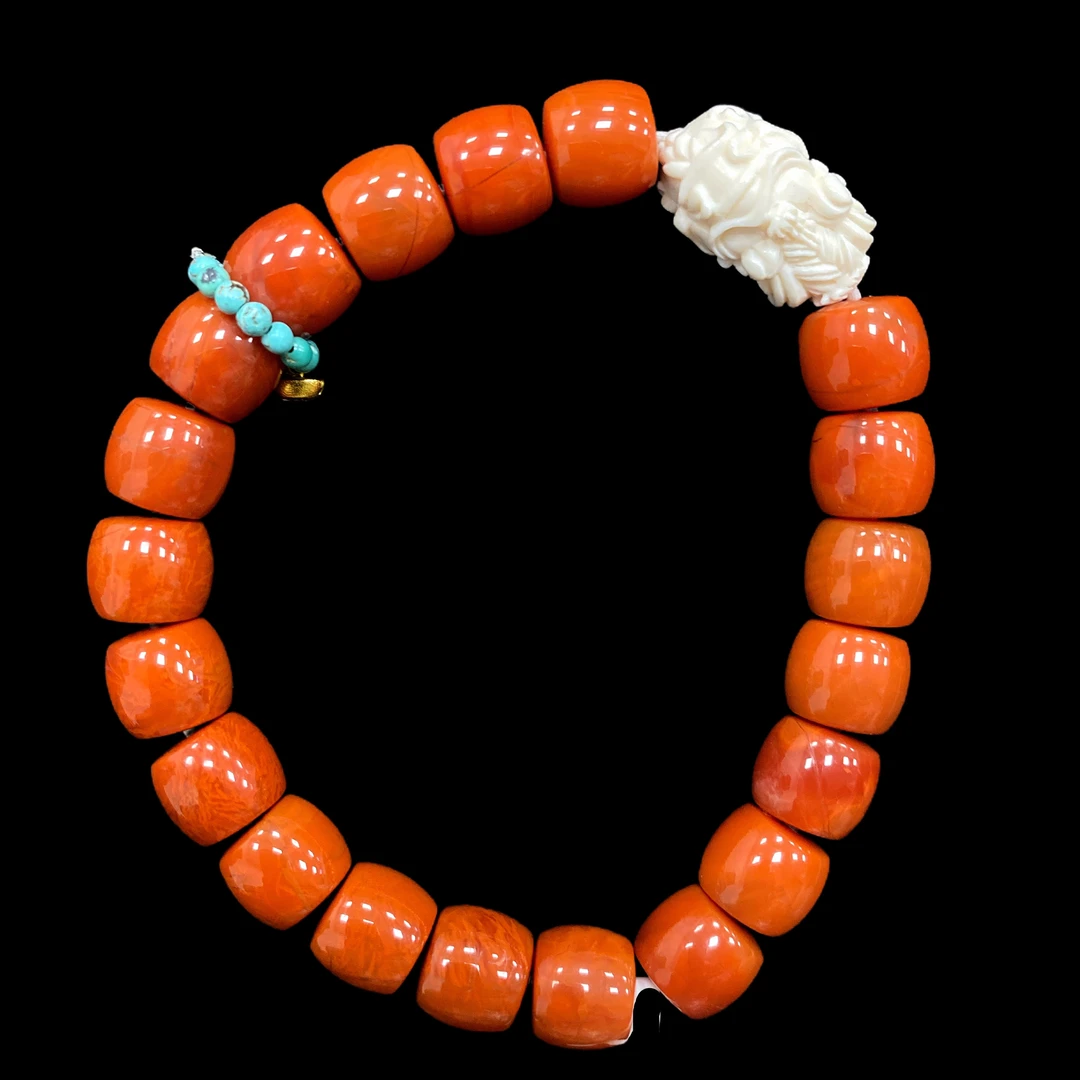 V8143南红手串18k孤品！