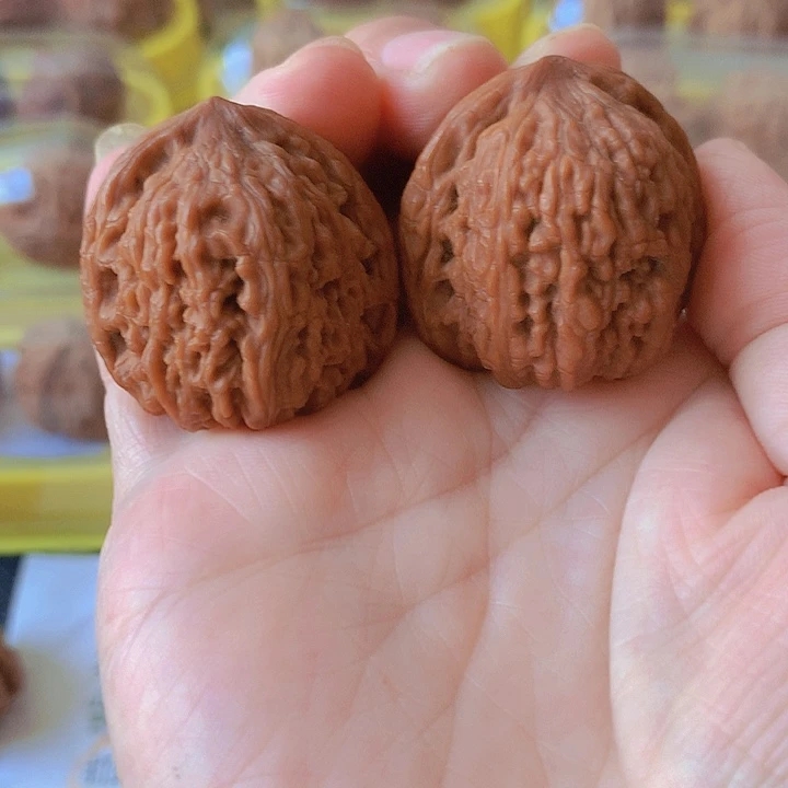 ****哥吊坠文玩核桃34尺红玛瑙