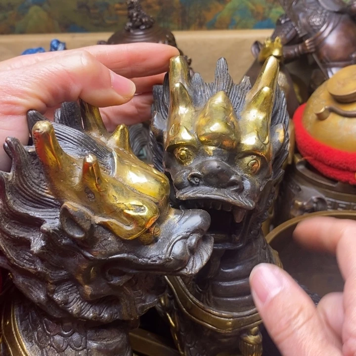 铜器摆件做工精良