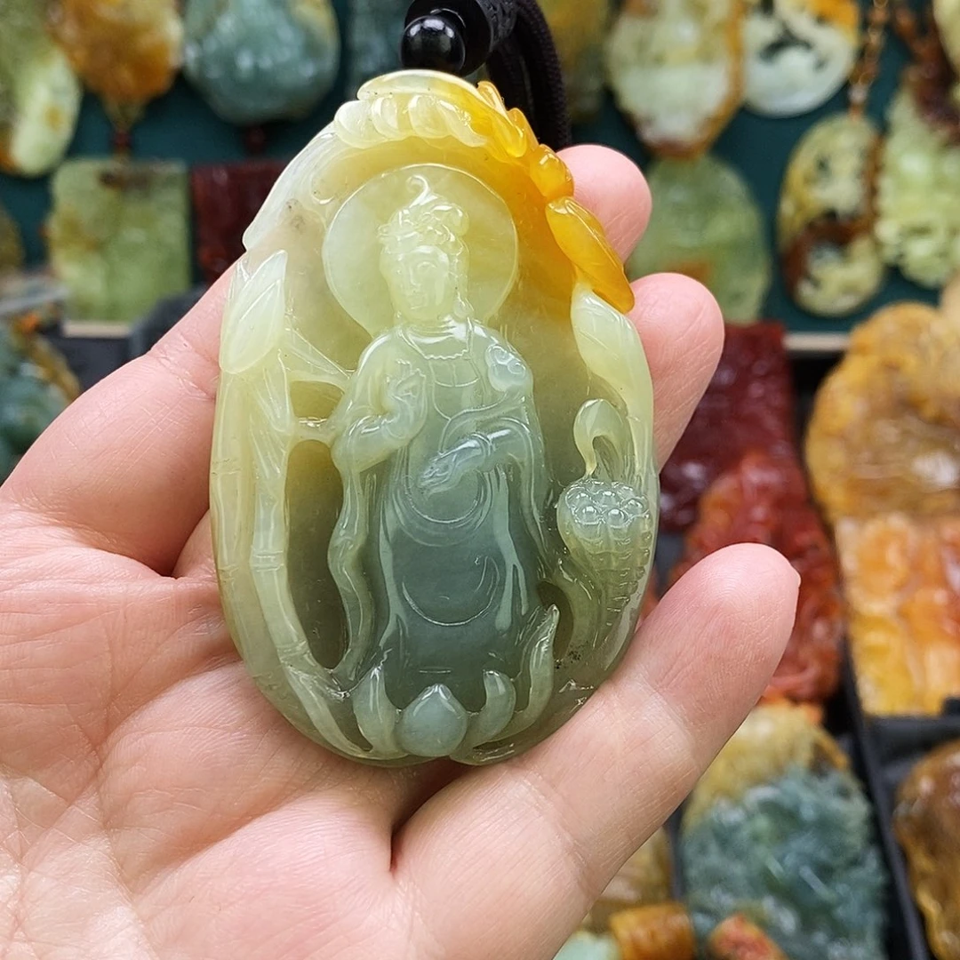 蛇纹石玉未镶嵌颈饰三色竹林竹林观音