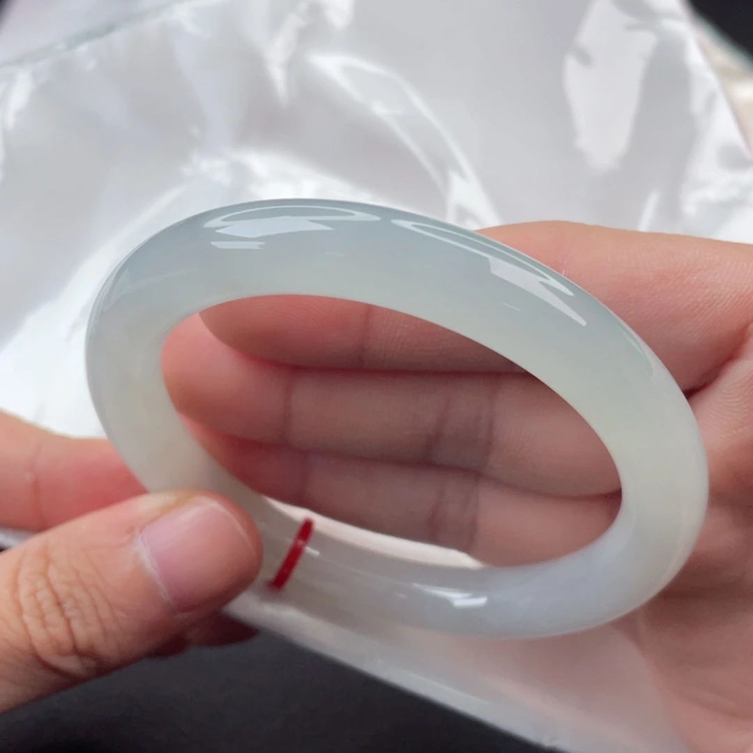 翡翠手镯未镶嵌圆条57