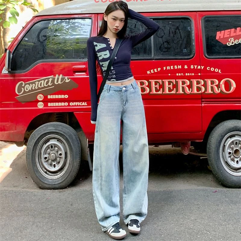 【CPDD】夏季潮流女弯刀阔腿牛仔裤2025浅蓝色中高腰显瘦宽松百搭