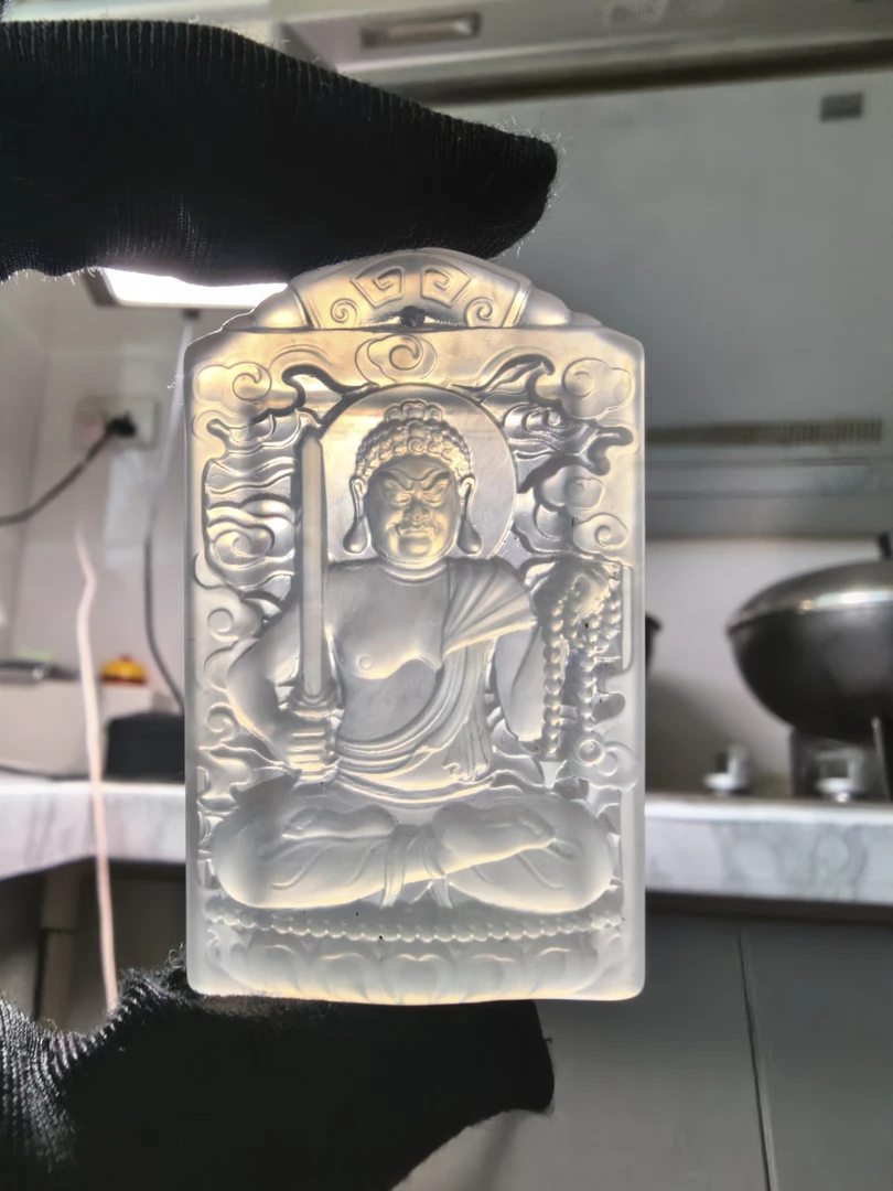 岫玉不动明王吊坠