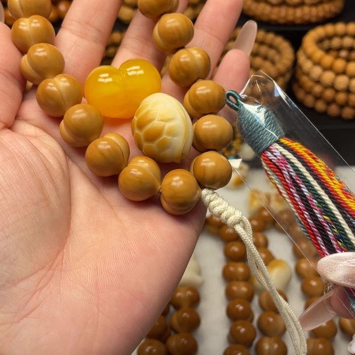 ࿔***࿐猴头核桃吊坠全品14屁桃加爱心富甲