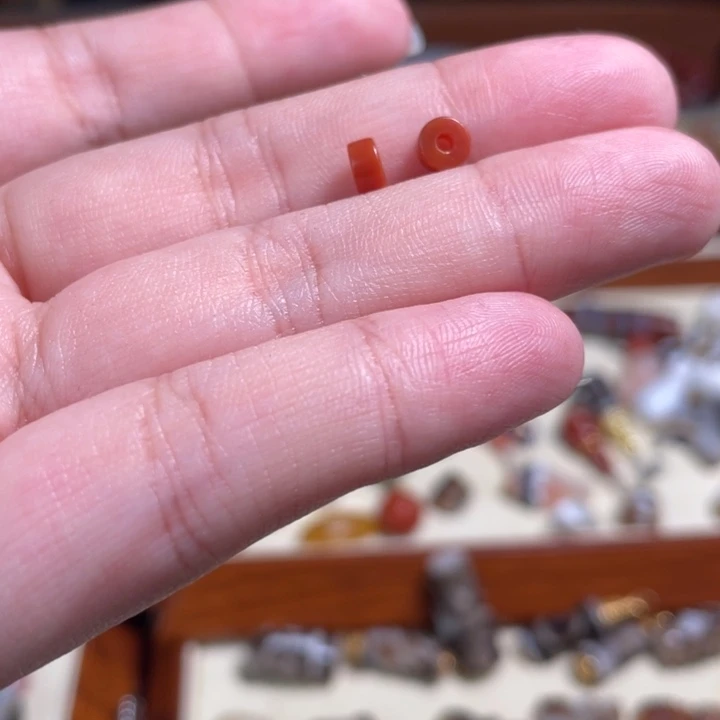 南红玛瑙未镶嵌颈饰10