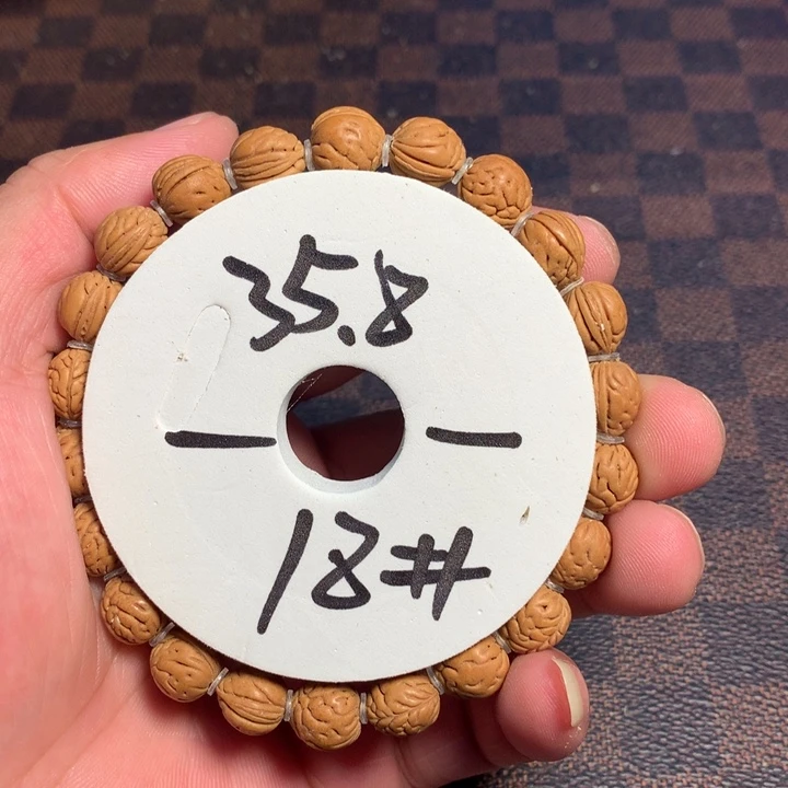 手串桃核18号啦啦啦