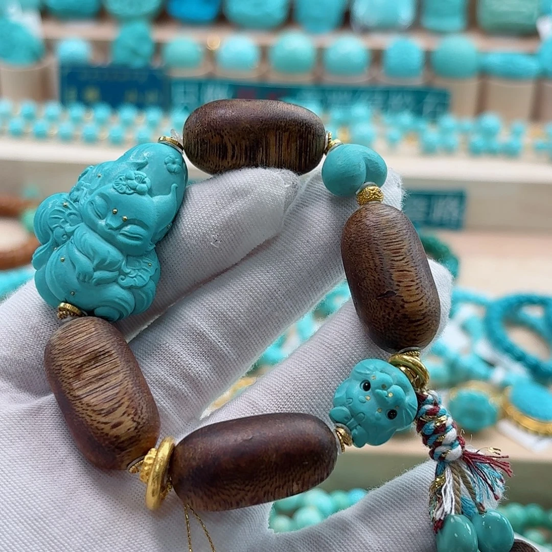 绿松石未镶嵌珠宝奇石