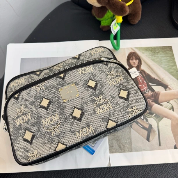99新 MCM 大麦中古/mcm黑色丹宁相机/斜挎包