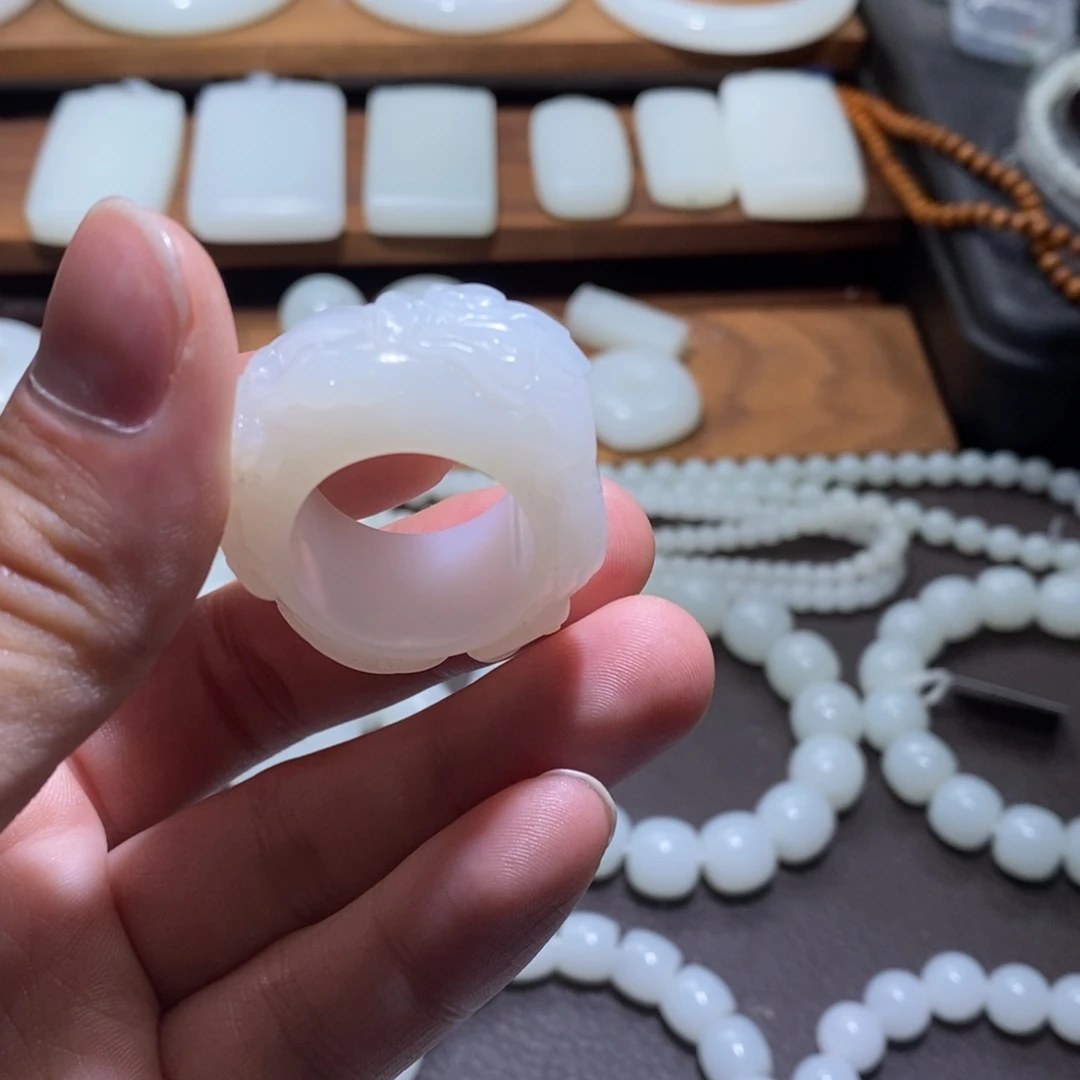 和田玉（糖玉）未镶嵌手链