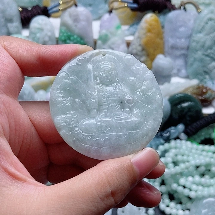 吊坠(不含链)未镶嵌翡翠，